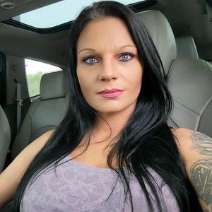 Meet your Posher, Ercella